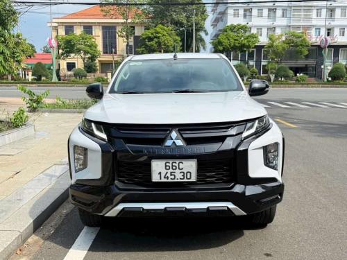 Bán xe Mitsubizi Triton 2022 AT