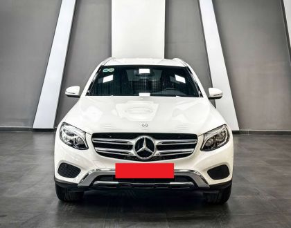Bán xe Mercedes Benz GLC 250 4Matic 2018, màu trắng