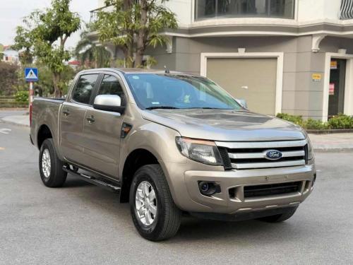 Cần bán xe Ford Ranger xls 2015