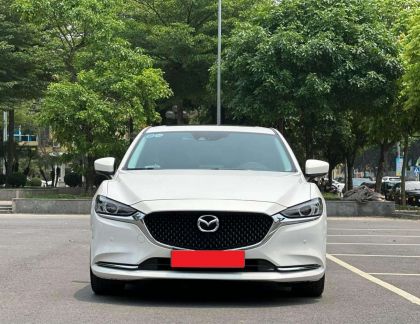 Bán xe Mazda 6 Premium 2.0 AT 2024, màu trắng