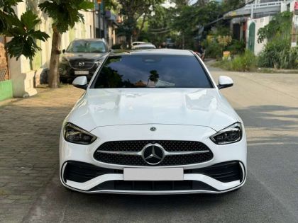 Bán xe Mercedes Benz C300 AMG CBU 2023, màu xanh Wrap trắng