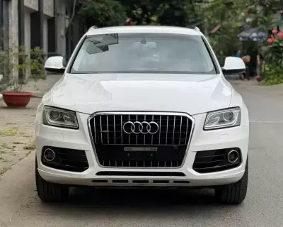 Bán xe Audi Q5 2.0 AT 2016, màu trắng