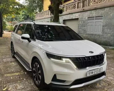 Cho thuê xe Kia Carnival tại Bình Tân