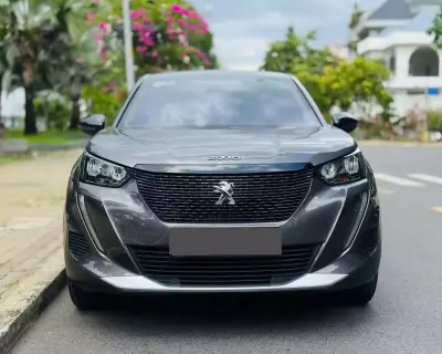 B&aacute;n xe peugeot 2008 allure 1.2 at 2025, m&agrave;u x&aacute;m