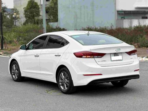 Bán xe HYUNDAI ELANTRA 2018 1.6AT