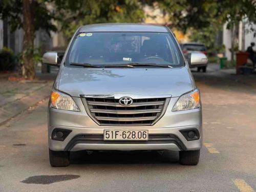 Bán xe innova 2016
