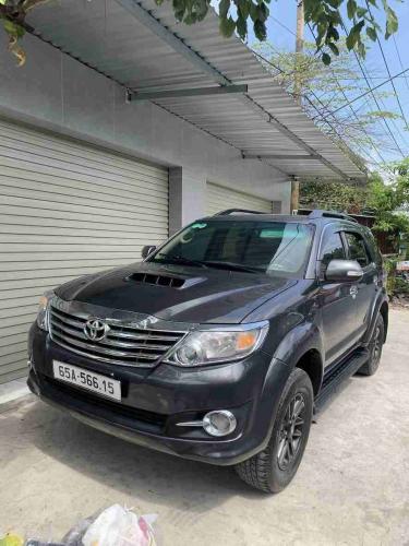 Toyota Fortuner 2.5G 2015
