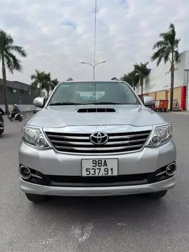 Bán xe Toyota Fortuner 2016 số sàn máy dầu xe 7 chỗ