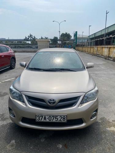 Bán nhanh Toyota Corolla Altis 2.0V Sx 2012 một chủ từ mới 