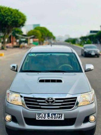 Toyota Hilux E 2.5L 4x2MT 