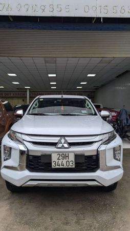 Mitsubishi Triton 4x4 AT 2020 Bản Full Kịch