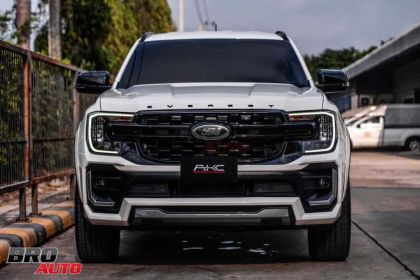 Bộ bodykit ford everest mẫu akc thái lan 