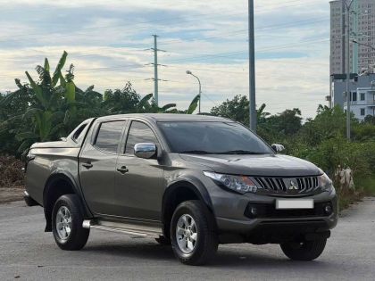 Mitsubishi Triton 2018 Bản 1 Cầu Số Tự Động