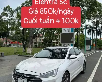 Cho thuê xe Hyundai Elantra tại Đồng Xoài