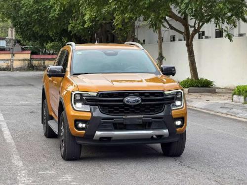 Ford Ranger wiltrack 2022 phom 2023 đèn C full 