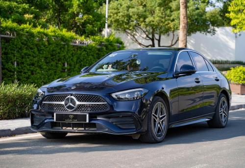 Mercedes C300 AMG, màu Xanh