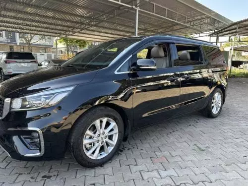 Kia Sedona 2.2L Dầu