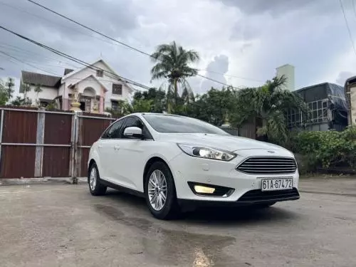 Bán Xe Ford Focus 2019