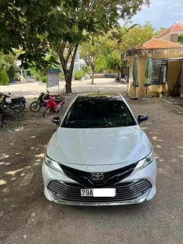 Bán Xe Toyota Camry 2020