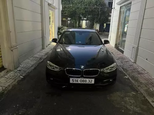 Bán Xe BMW 320i 2017 Màu đen