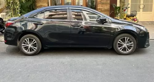 Bán xe Toyota Altis 2019 G xe gia đình