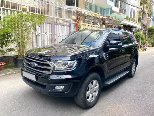 Bán Xe Ford Everest Ambiente 2018