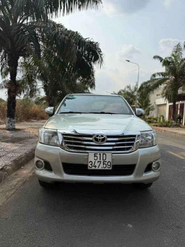 Bán xe Toyota hilux 2012