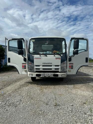 Cần bán isuzu 91ps đời 2011 tải 1tấn200 thùng kín sàn đẹp dài 3m1 
