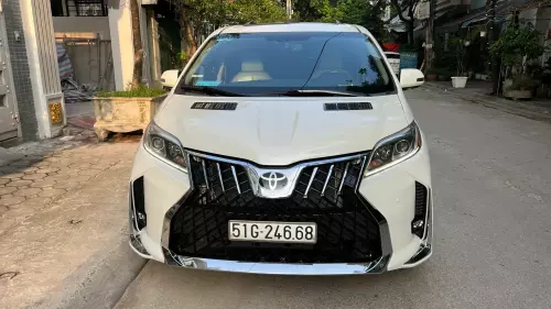Bán Xe Toyota Sienna 2012
