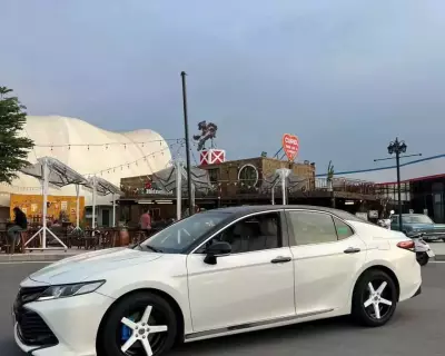 Cho thuê xe Toyota Camry tại HCM