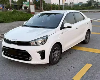 Cho thuê xe Kia Soluto theo tháng tại Bình Dương