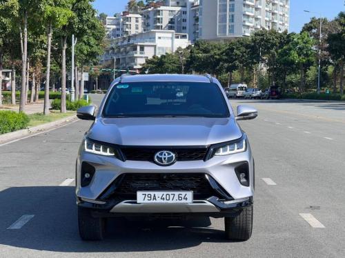 Toyota Fortuner Legender 4x2 AT 2022
