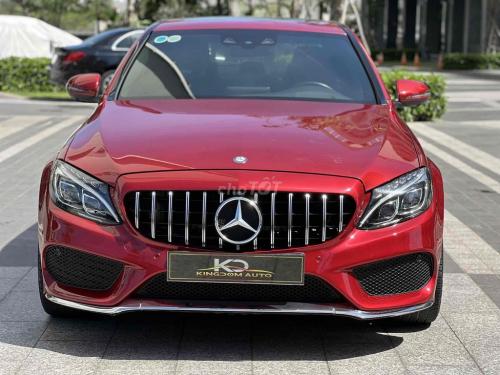 Bán xe Mercedes C300 AMG - 2018 Màu Đỏ Siu Đẹp Giá Tốt