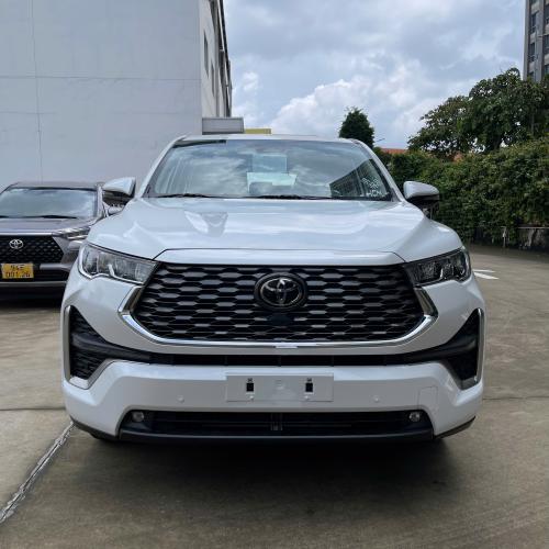 Toyota Innova Cross Hybrid: Xe Xanh Cho Những Hành Trình Xanh