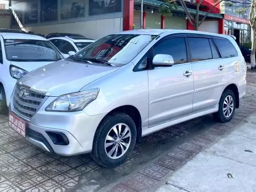 Bán Xe Innova 2.0 2015