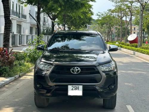 Bán xe Hilux 2021 số tự động 1 cầu