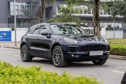 Porsche Macan 2.0AT Sx 2016 model 2017