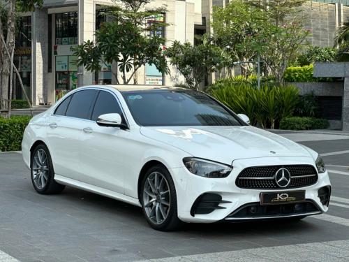 Bán Mercedes_E300_AMG_V1_2023 Màu Trắng Siêu lướt