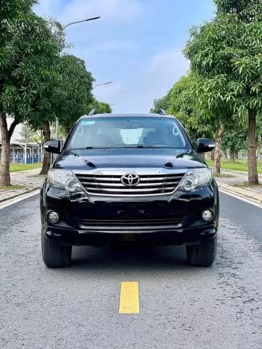 Toyota_ Fortuner_2.7V