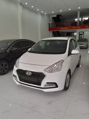 Huyndai i10 sedan