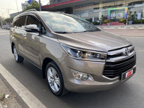 Toyota Innova 2.0V 2017