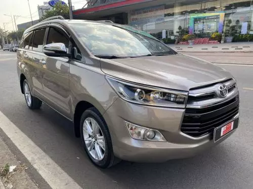 Toyota Innova 2.0V 2017