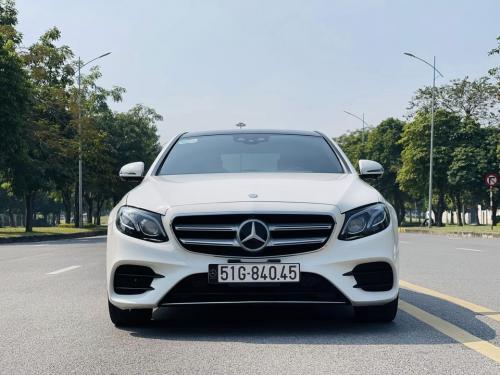 Mercedes-Benz E300 AMG 