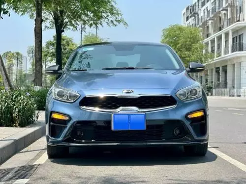 Kia Cerato 1.6 AT