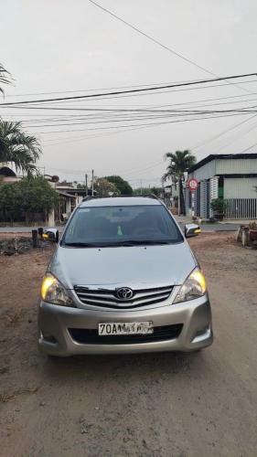 Innova 2011 G