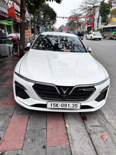 Vinfast lux A 