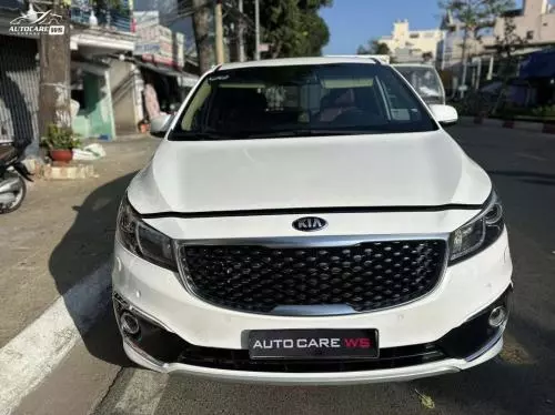  Kia Sedona 