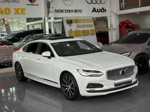 Volvo S90L LWB B6 model 2023