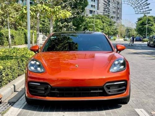 Porsche_Panamera model 2022