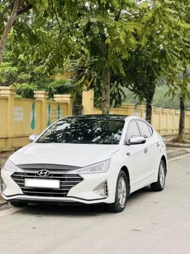 Huyndai Elantra 1.6 MT
